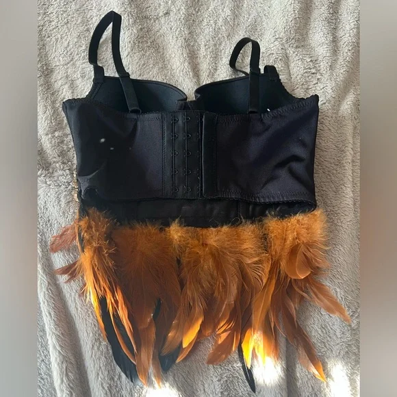 NWT Vintage Y2K Bebe Brown Feather Embellished Black Bustier - Picture 3 of 11